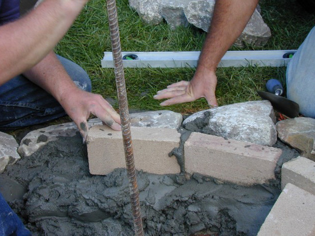 creare gratar de gradina din beton 3