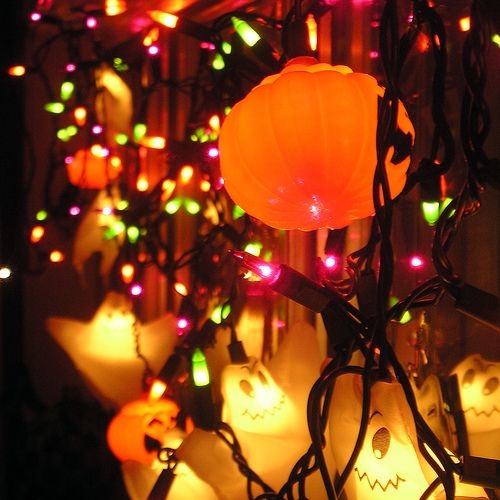43569-Halloween-Lights-And-Ornaments